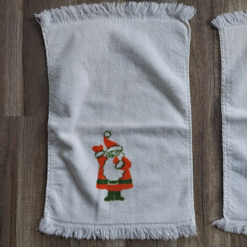 Vintage Mod Kitschy Christmas Hand Towels